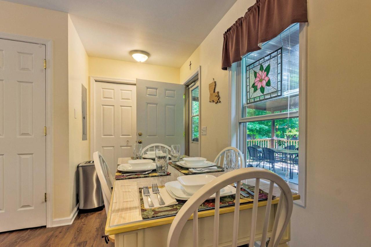 Beech Mountain Home With Covered Deck, Near Skiing! المظهر الخارجي الصورة