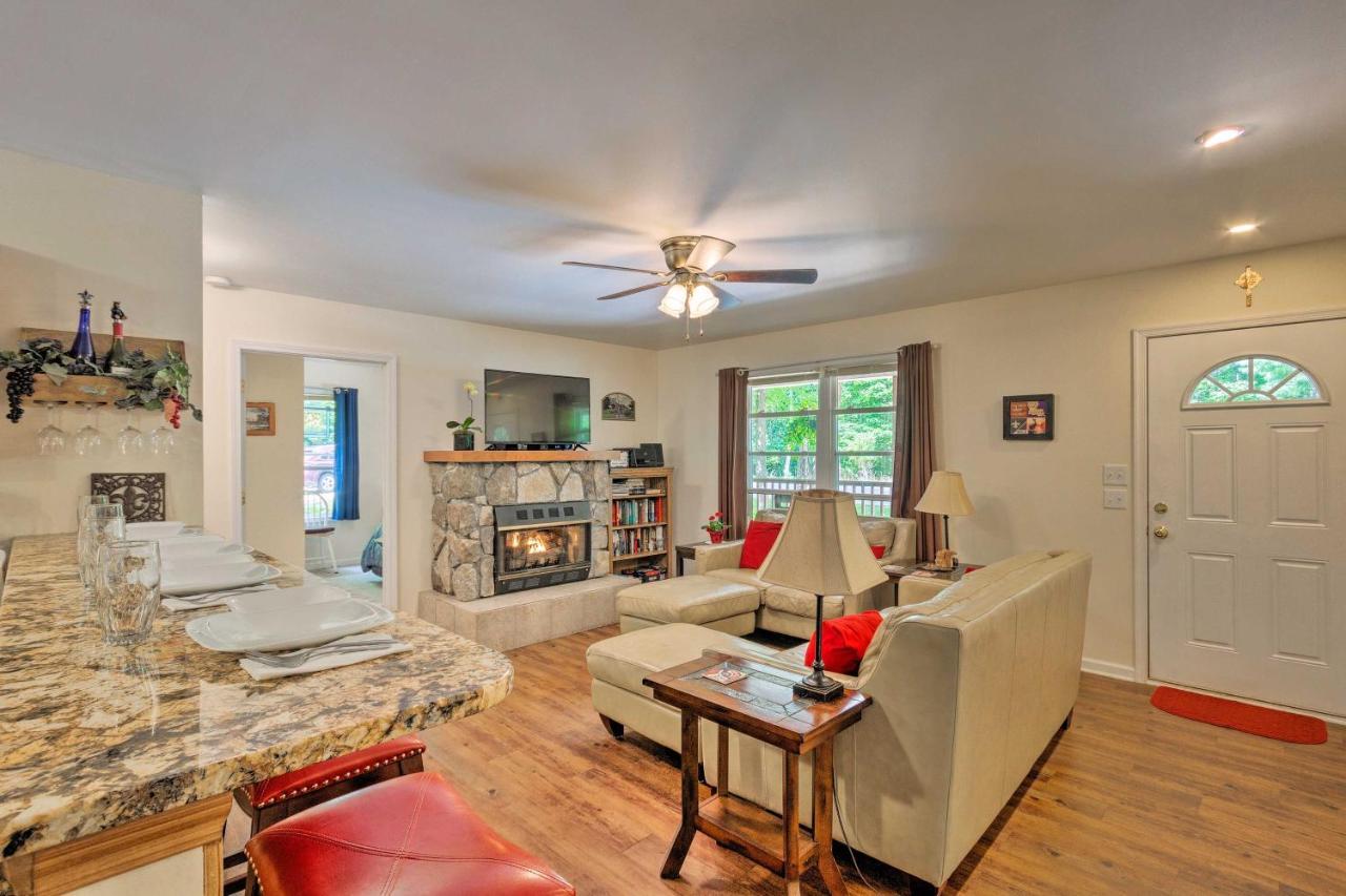 Beech Mountain Home With Covered Deck, Near Skiing! المظهر الخارجي الصورة