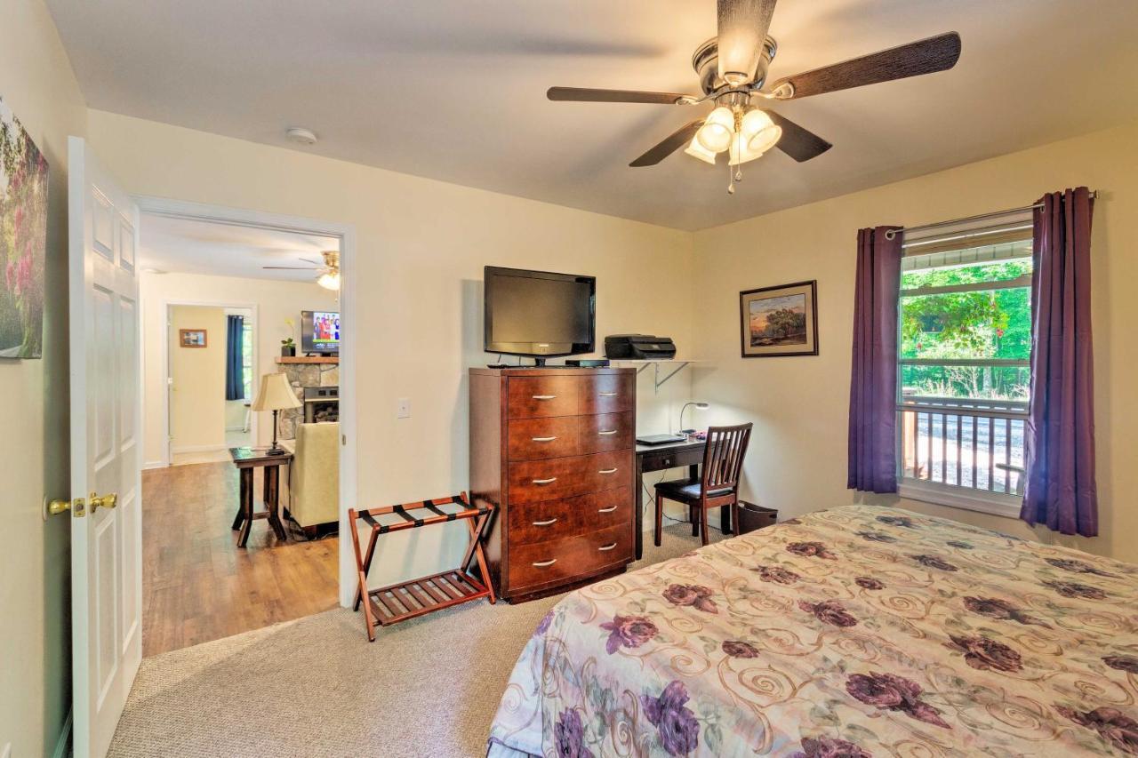 Beech Mountain Home With Covered Deck, Near Skiing! المظهر الخارجي الصورة